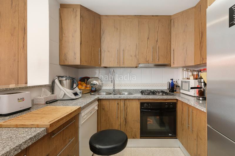 Foto 139d69ef-a74a-4bfb-945d-4b84d35b03e3. Casa adosada en calle montevive 34 se vende casa adosada _granada en Otura
