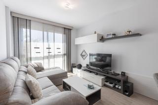 Appartamento in Avenida circunvalación 3. Se vende piso con garage y trastero en el mejor zona de alhendin