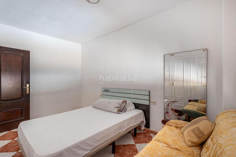 Foto 6bd5106e-00e6-49e9-9034-970a8ded73ff. Casa adossada a calle san fernando 14 a Poniente Armilla