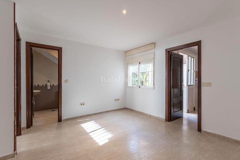 Foto 9368dd25-d655-456e-a07c-df1b401a4438. Casa adossada a calle san fernando 14 a Poniente Armilla