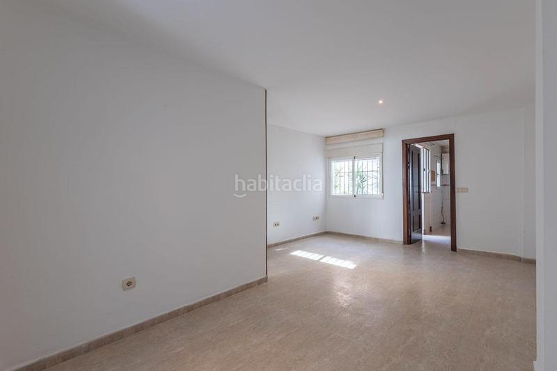 Foto ca94fcfb-8a14-4679-a2ef-c1d30887a837. Casa adossada a calle san fernando 14 a Poniente Armilla