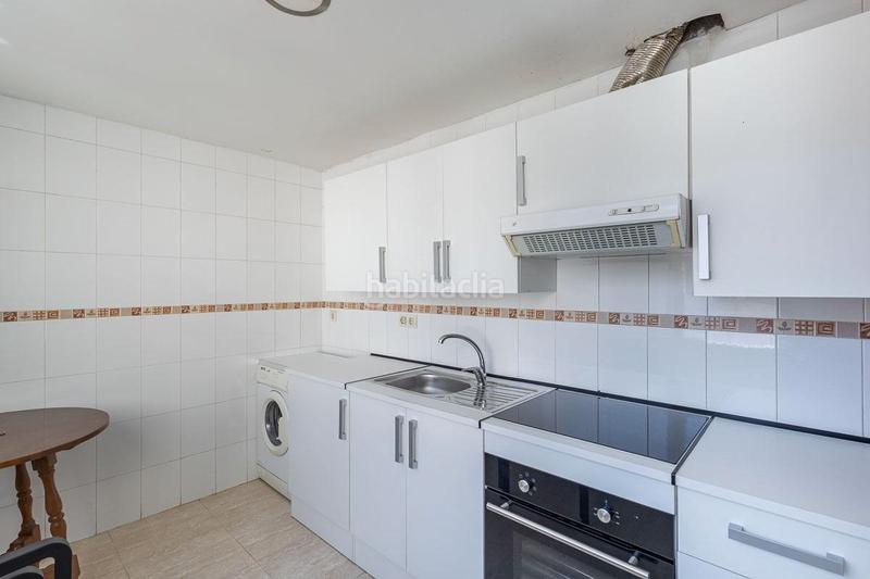 Foto e5a39e08-504b-49a0-bb11-984036388a87. Casa adossada a calle san fernando 14 a Poniente Armilla