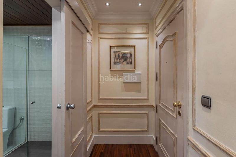 Foto c223fda0-f7fc-4402-aea7-cb4da62113a0. Apartamento en calle navas 28 se vende apartamento con licencia turística en pleno centro en Granada