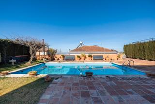 Xalet a N/a. Se vende gran casa con piscina en colinas bermejas, monachil - r