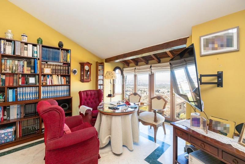 Foto e16d902a-296f-4f77-8a4b-20e6374d1e3e. Chalet en n/a se vende gran casa con piscina en colinas bermejas, - ref. cum7 en Monachil