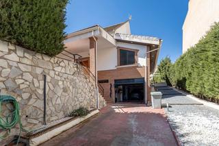 Chalet à Avenida andalucía 96. Se vende chalet excepcional en las gabias_granada