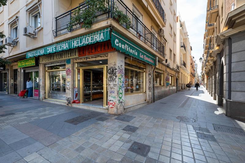 Foto 8bd1d38c-406f-4a9e-8d44-cc5d032c9d6c. Locale commerciale in calle obispo hurtado 7 in Centro - Sagrario Granada