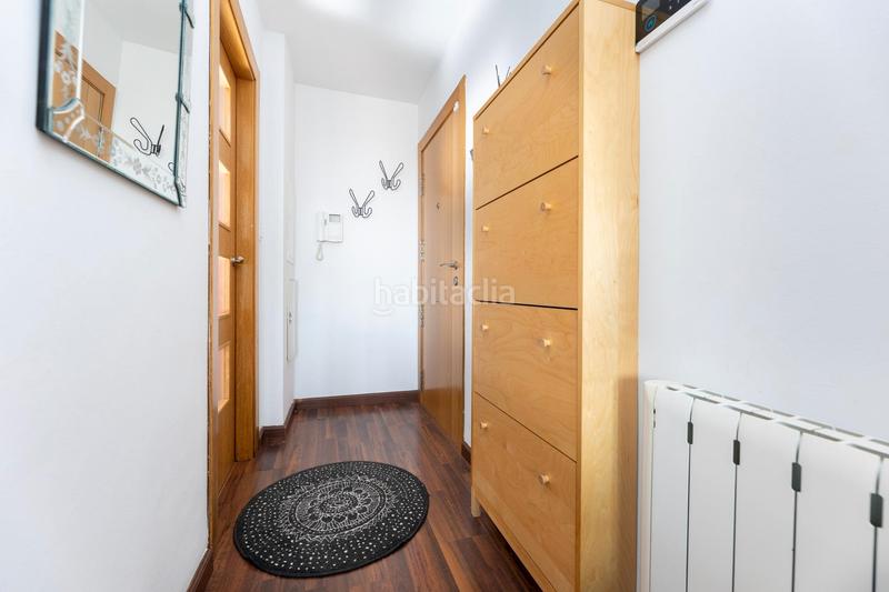 Foto 1a34dacd-52bb-4fe7-b487-c9a341d3b09f. Piso en calle madrid 80 se vende piso con garage _granada en Monachil