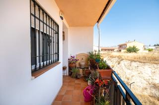 Appartement à Calle real 9. Se vende piso en pinos puente zona vega de granada zona noroeste