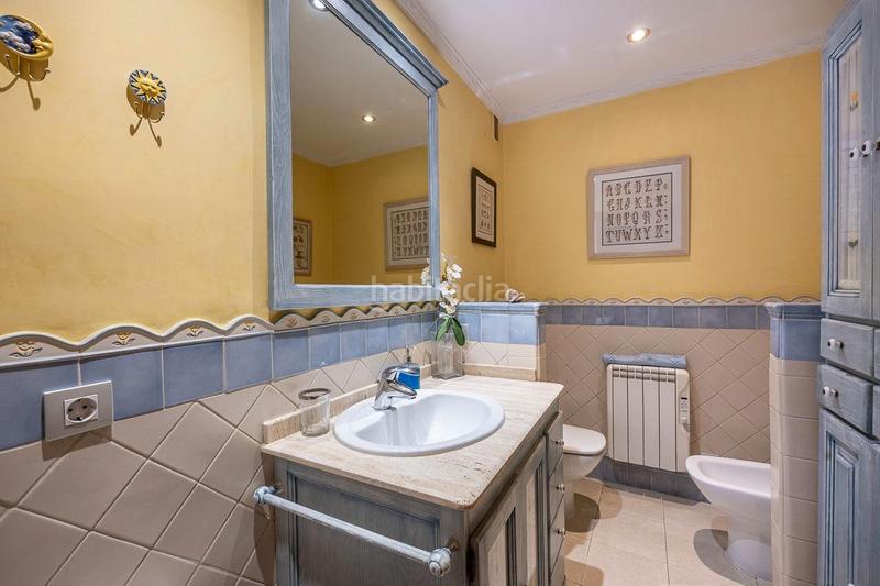 Foto 628edcdb-9b61-4c92-b3c1-d9697447ebc3. Semi detached house in calle cardenal parrado 4 in Granada