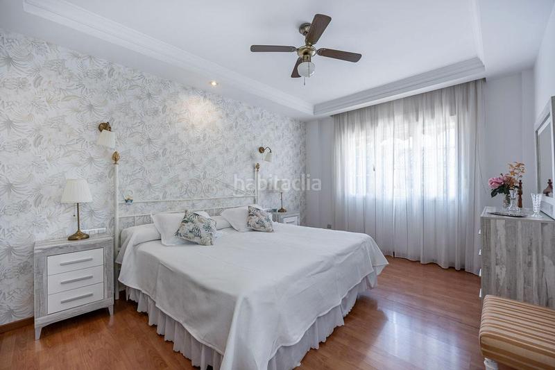 Foto fdab2807-02ea-4182-91a4-59d56f497d03. Semi detached house in calle cardenal parrado 4 in Granada
