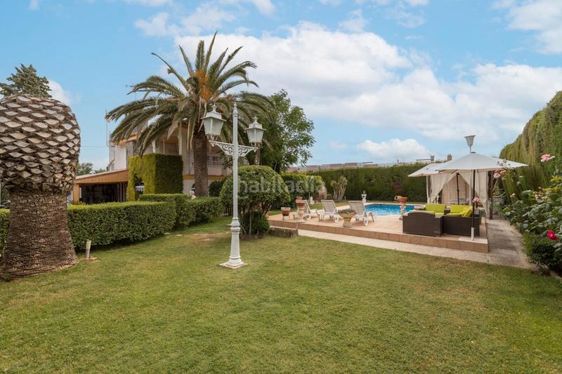 Foto 31b29379-1cab-45ed-8af9-bc32f38e9dac. Chalet en calle de cuesta de las lágrimas 137 se vende chalet con piscina en urbanización suspiro del moro__granada en Otura