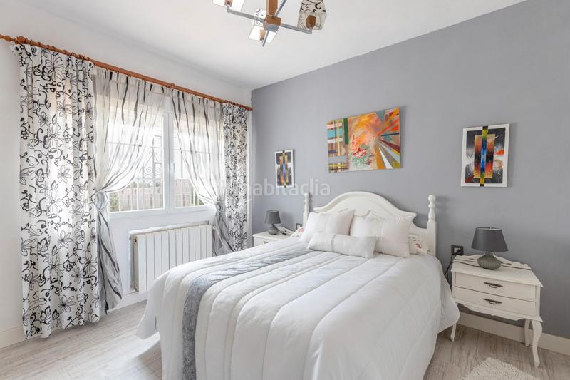 Foto 3bee56b8-f718-4b76-b22d-9ae559dd901f. Chalet en calle de cuesta de las lágrimas 137 se vende chalet con piscina en urbanización suspiro del moro__granada en Otura
