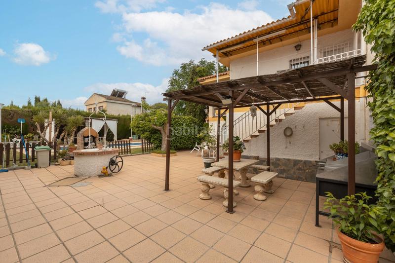 Foto 83ca3b56-fde2-4d25-a0c0-f1da6824191f. Chalet en calle de cuesta de las lágrimas 137 se vende chalet con piscina en urbanización suspiro del moro__granada en Otura