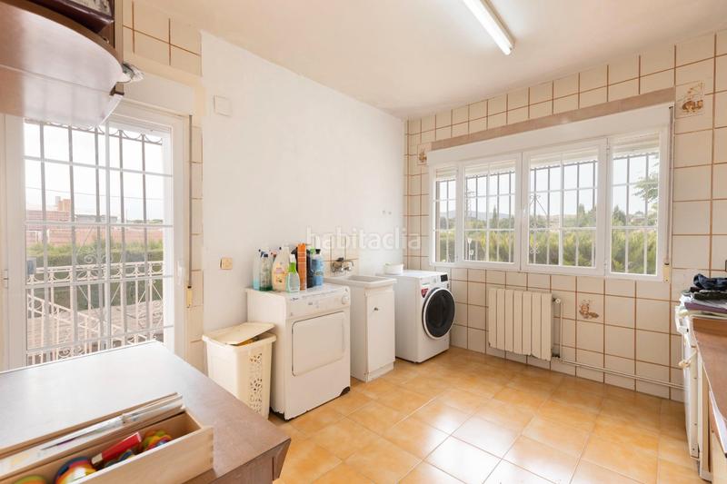 Foto d663e72b-c367-451d-95ed-bff72b8faecc. Chalet en calle de cuesta de las lágrimas 137 se vende chalet con piscina en urbanización suspiro del moro__granada en Otura