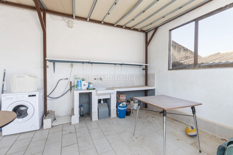 Foto 082045f7-b9db-4534-8a2b-35bd831fac39. Casa en carrera de la virgen 130 se vende amplia casa remodelada _carrera_granada en Chauchina