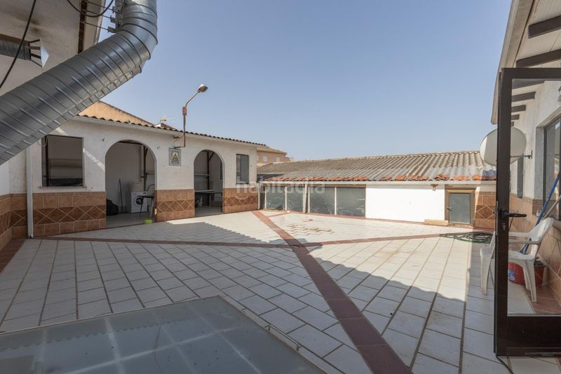 Foto 6af440ca-7bb0-40cd-b2e8-b21993631f28. Casa en carrera de la virgen 130 se vende amplia casa remodelada _carrera_granada en Chauchina