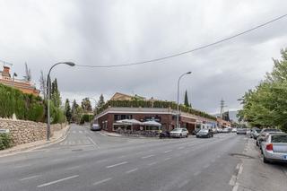 Terrain résidentiel à Calle almaciles 13. Se vende terreno residencial unifamiliar en bola de oro_granada