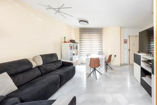 Maison jumelée à Calle ismail 71. Se vende casa pareada cerca metro y a cinco minutos del barrio a