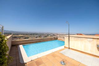 Doppelhaus in Camino de las conejeras 20. Se vende exclusiva unifamiliar en el serrallo_ bola de oro_grana