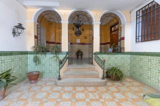 Edificio en Calle puerta de las granadas 3. Se vende edificio completo junto a gran via_granada_bajo albaici