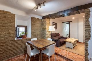 House in N/a. Se vende encantadora casa amueblada en el corazón del albaicín c