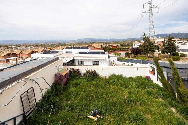 Foto 5662c196-6511-4268-b2f6-741fea5c9fc4. Chalet en avenida emilio muñoz 5 se vende chalet maravilloso en cañadas del parque_dilar_granada en Dílar