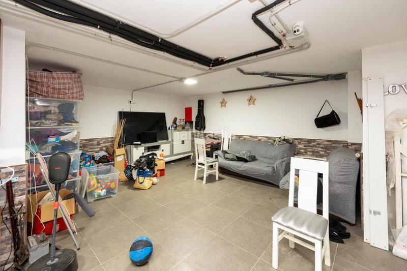 Foto b6a23ef2-f195-449a-8d7e-a660aabad4bd. Chalet en avenida emilio muñoz 5 se vende chalet maravilloso en cañadas del parque_dilar_granada en Dílar