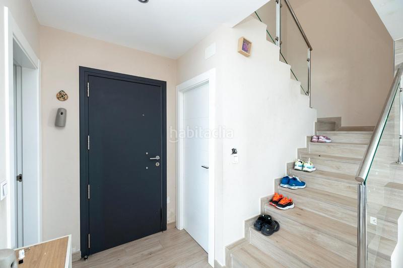 Foto bd1ba28c-6757-4a00-90d8-6f4e5d8ee98c. Chalet en avenida emilio muñoz 5 se vende chalet maravilloso en cañadas del parque_dilar_granada en Dílar