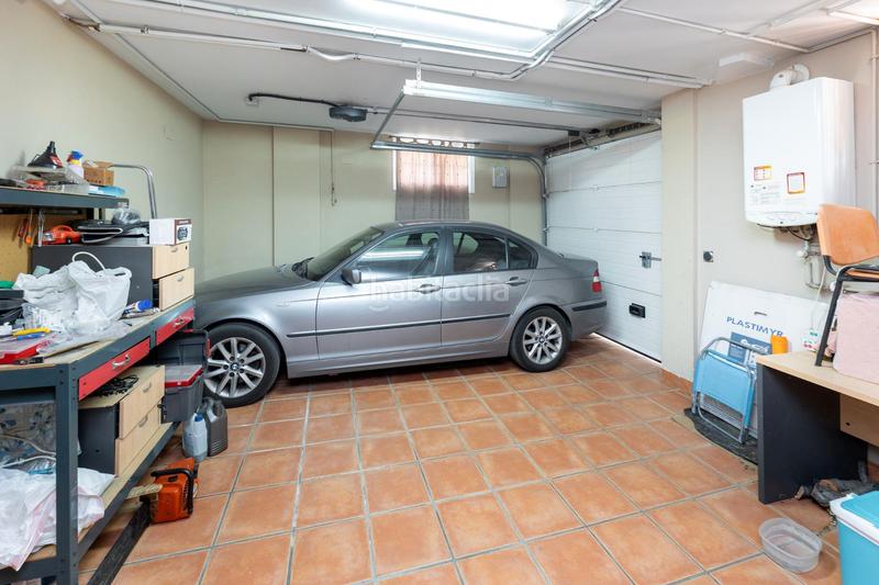 Foto a7927918-8ad9-4f68-85e1-a0e6db1e3433. Chalet en avenida suecia 9 se vende chalet espectacular con piscina privada en huetor vega_granada en Huétor Vega