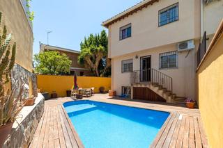 Casa adossada a Calle moral 7. Se vende casa adosada en cajar_granada