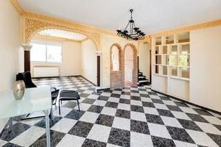 Xalet a Calle camacha 10. Se vende exclusivo chalet en enclave tranquilo con vistas, pisci