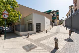 Local Comercial en Calle Astrofísica 4