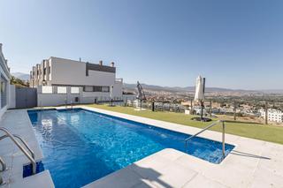 Maison jumelée à Camino de caicena 47. Se vende espectacular casa adosada en bola de oro_granada