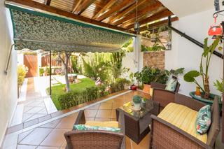 Xalet a Calle los rosales 18. Se vende espectacular chalet en ogijares con piscina communitria