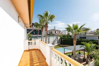 Xalet a Avenida monteluz 4. ?? se vende chalet en monteluz, peligros (granada) ??