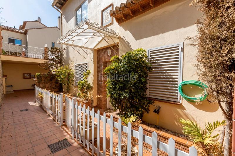 Foto 267d83d2-d80b-4f26-a26c-09f2aac1098f. Casa adosada en calle granada 35 se vende casa adosada en urbanizacion en el serrallo_granada en Huétor Vega