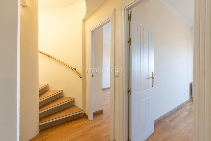 Foto 3d22ff7f-6e74-45ff-8d0b-bdbb9a9ef623. Casa adosada en calle granada 35 se vende casa adosada en urbanizacion en el serrallo_granada en Huétor Vega