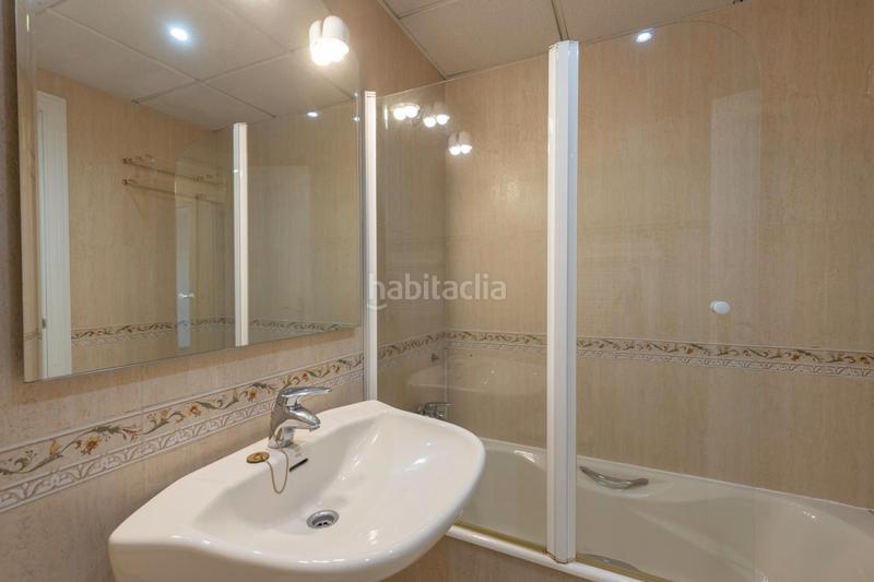 Foto 50ce5c66-8ee9-486f-9d12-4957c3dc7fb0. Casa adosada en calle granada 35 se vende casa adosada en urbanizacion en el serrallo_granada en Huétor Vega
