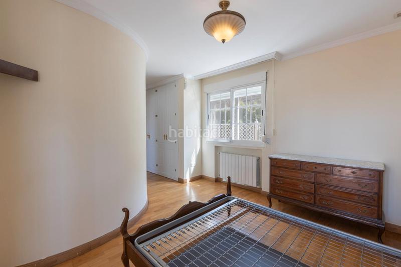 Foto a7d2d5b2-be3d-45ee-af35-04423a5b6f1a. Casa adosada en calle granada 35 se vende casa adosada en urbanizacion en el serrallo_granada en Huétor Vega