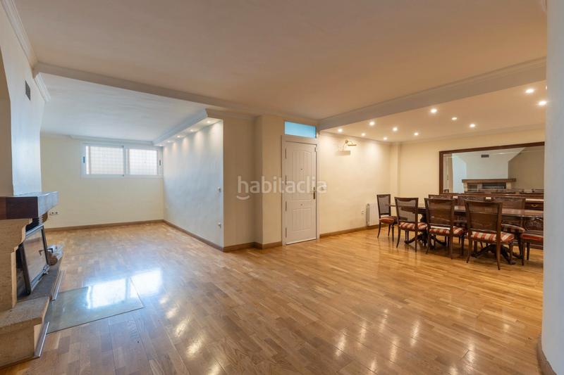 Foto e1b47c34-2557-4cd4-92ea-6f199937eff8. Casa adosada en calle granada 35 se vende casa adosada en urbanizacion en el serrallo_granada en Huétor Vega