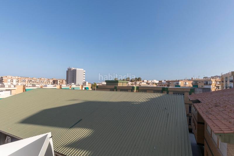 Foto 21c1d9a1-c236-4172-80f2-d698bafa6b23. Piso en avenida andalucía 1 se vende luminoso y amplio piso con terraza en almuñecar_granada en Almuñécar