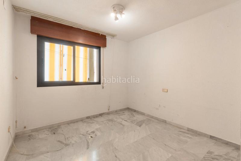Foto 352448e3-650a-4a50-987c-46fc70865edf. Piso en avenida andalucía 1 se vende luminoso y amplio piso con terraza en almuñecar_granada en Almuñécar