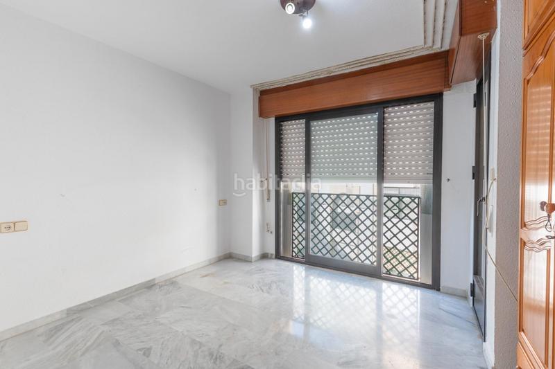 Foto 9b2ff6f1-213c-4580-a498-449520f50652. Piso en avenida andalucía 1 se vende luminoso y amplio piso con terraza en almuñecar_granada en Almuñécar
