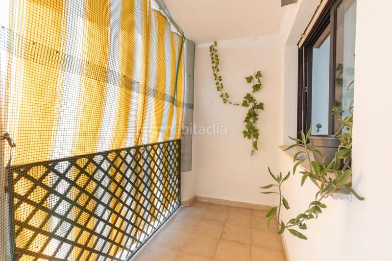 Foto a6796b65-b117-4ed5-a24c-e7641575adec. Piso en avenida andalucía 1 se vende luminoso y amplio piso con terraza en almuñecar_granada en Almuñécar