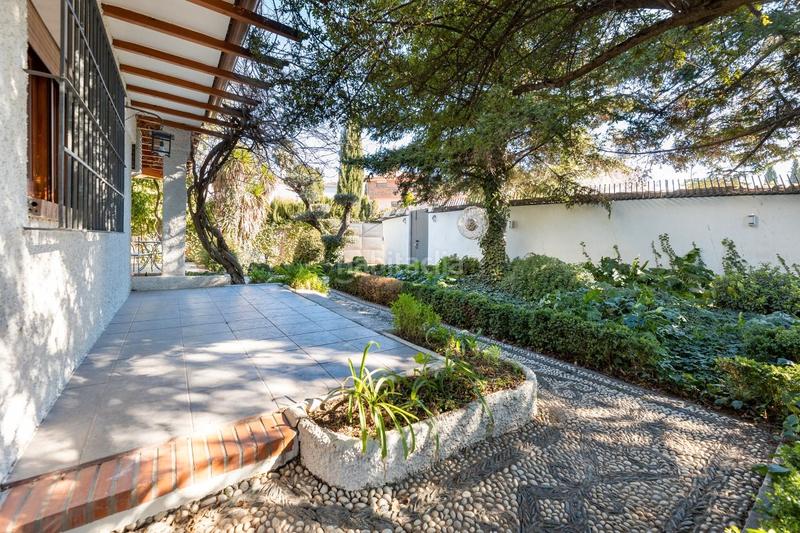 Foto 59db761e-052f-423f-8740-84ff6dd96bfb. Chalet en calle monzones 17 se vende lujo villa en cortijo del aire__granada en Albolote