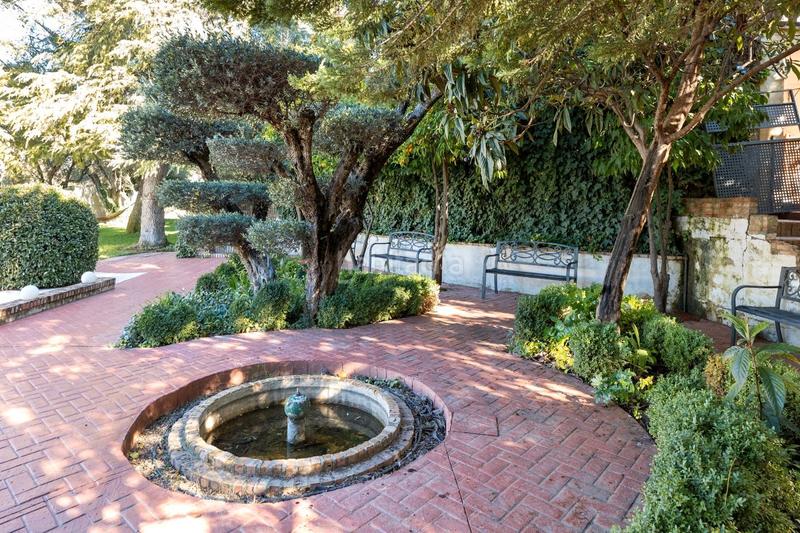 Foto 74e8a536-939d-4b40-91e3-0b65cddf1ced. Chalet en calle monzones 17 se vende lujo villa en cortijo del aire__granada en Albolote