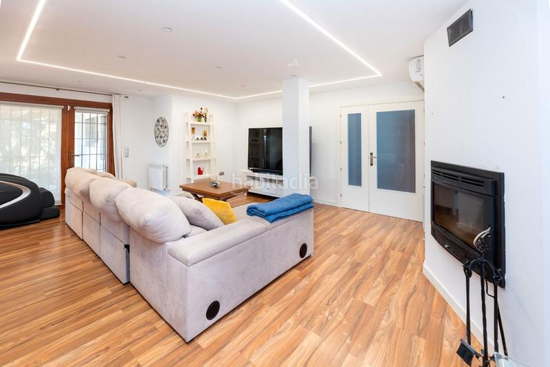 Foto 84deb58c-f5be-4128-b895-c1854a182690. Chalet en calle monzones 17 se vende lujo villa en cortijo del aire__granada en Albolote