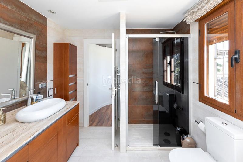 Foto dcdbb55a-0cc0-4577-8b87-1e2b29a07809. Chalet en calle monzones 17 se vende lujo villa en cortijo del aire__granada en Albolote
