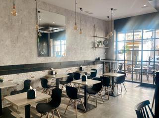 Traspàs Local Comercial  Calle félix rodríguez de la fuente 16. ¡traspaso de bar completamente equipado en el centro de peligros